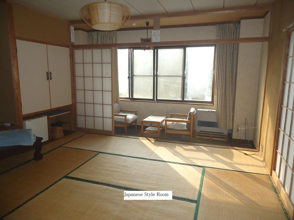 Ryokan Cafe Cerisier栖里時絵 2*